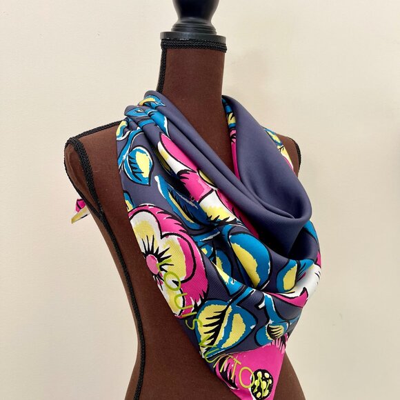 Louis Vuitton Scarf Arty Monogram Gray Pink Silk Wrap - Picture 14 of 16